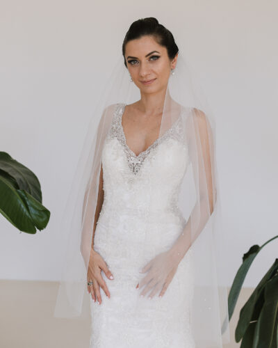 Caroline - Fingertip-length Crystal Beads Wedding Veil