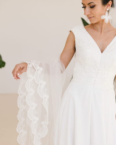 Valentina - Lace and Pearls Wedding Veil