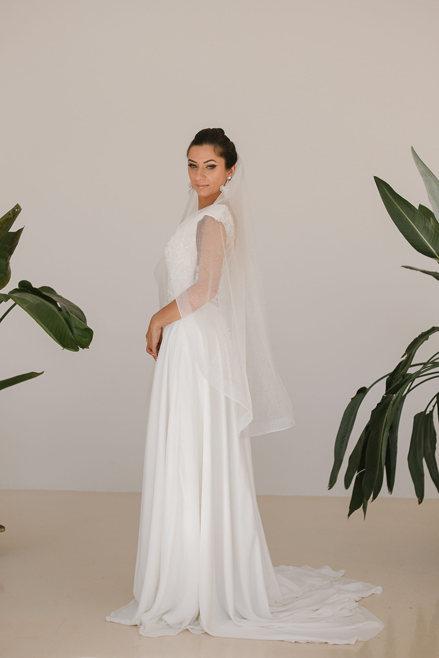 Eveline - Very Glittery Wedding Veil - Image 9