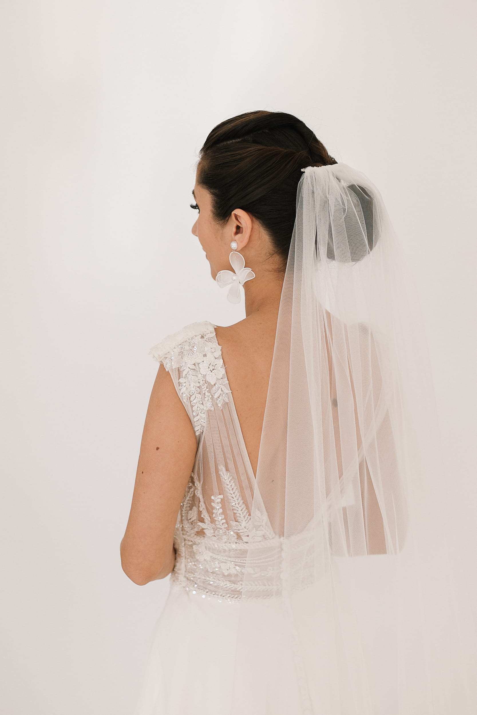 Juliette Wedding Veil with Lace Appliqué & Crystal Raindrops - Image 7