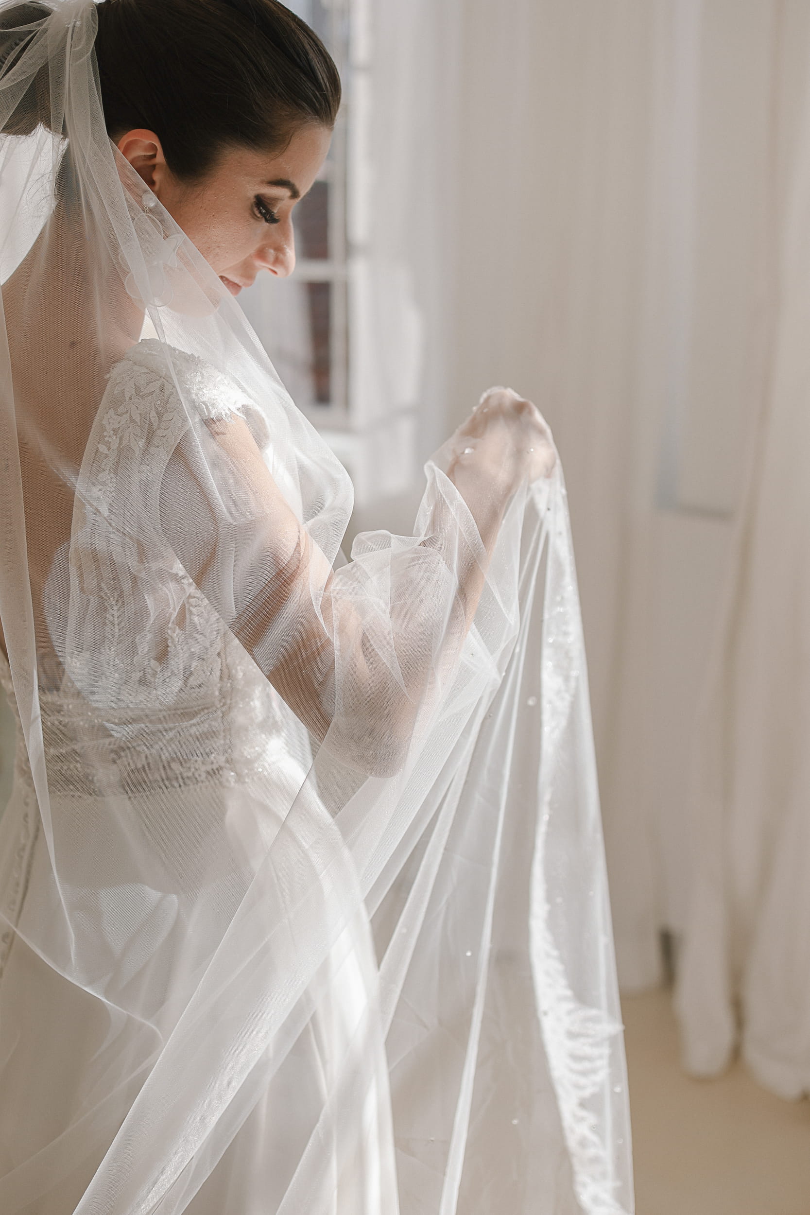 Josephine - long veil with a band full of sequins and beads, transparent crystals and Swarovski crystal beads - Image 2