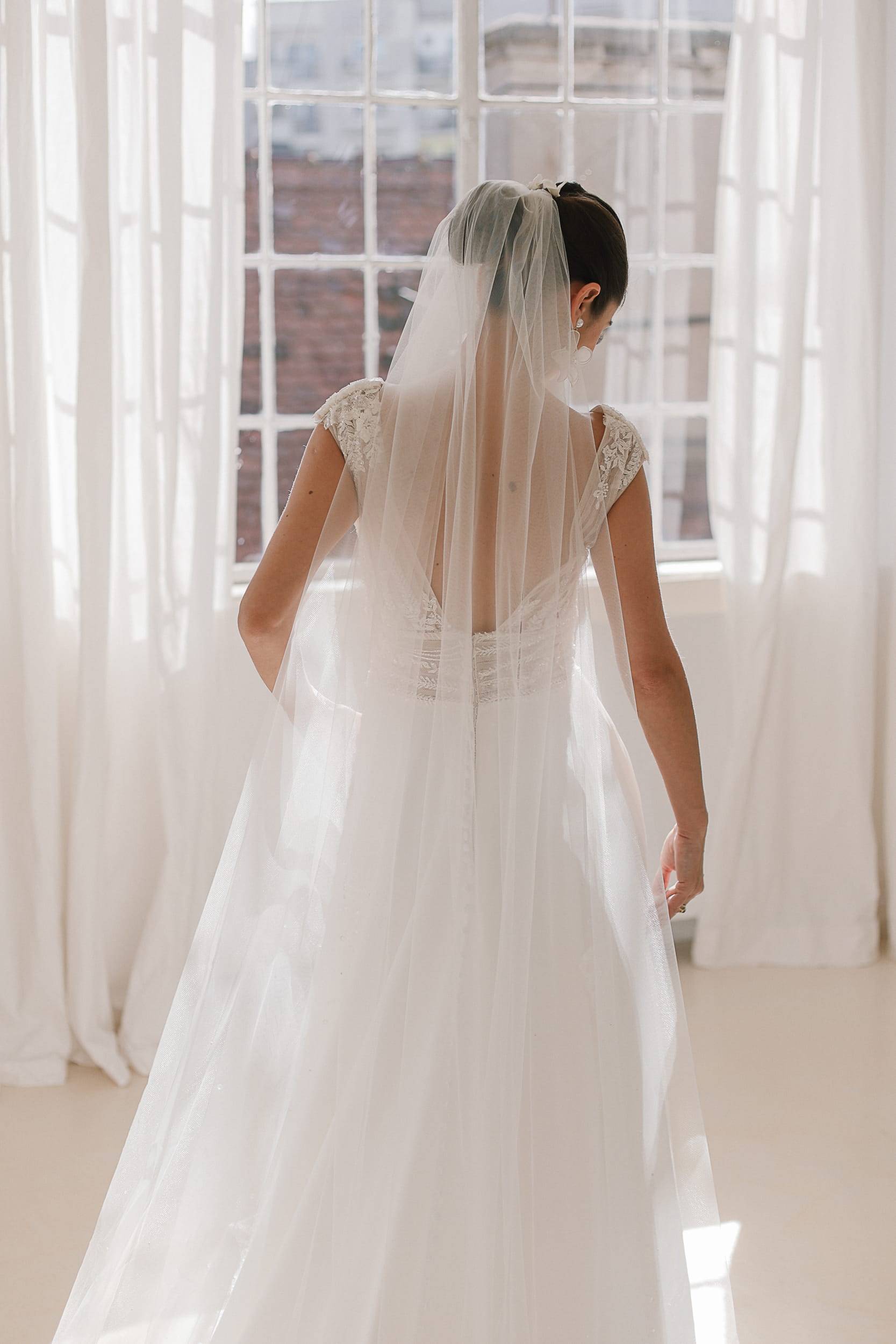 Josephine - long veil with a band full of sequins and beads, transparent crystals and Swarovski crystal beads - Image 3
