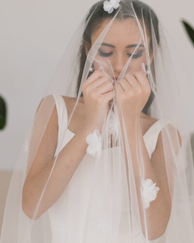 Karina - One Tier Veil 3D Flowers Wedding Veil