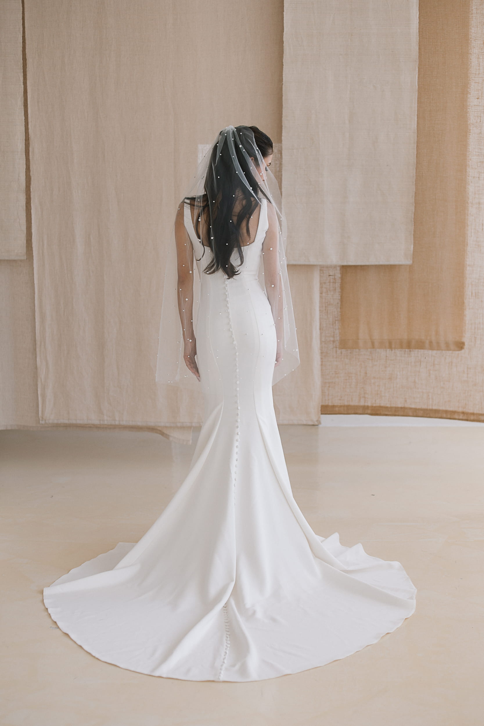 Rebeca - Fingertip Pearl Wedding Veil - Image 3